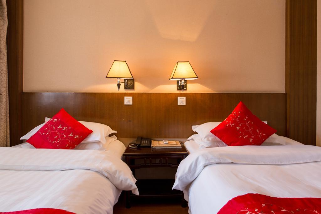 Lijiang Zen Garden Hotel - Wuyi Yard Екстер'єр фото